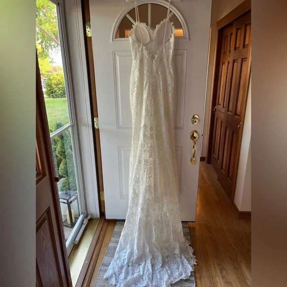 Made With Love Wedding Dress - Picture 2 of 10